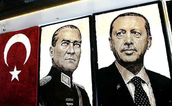 Ataturk Erdogan 1a